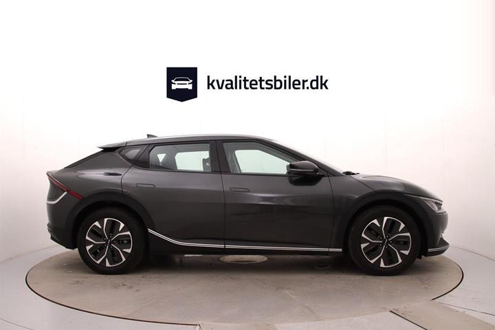 Grå Kia EV6 fra 2025