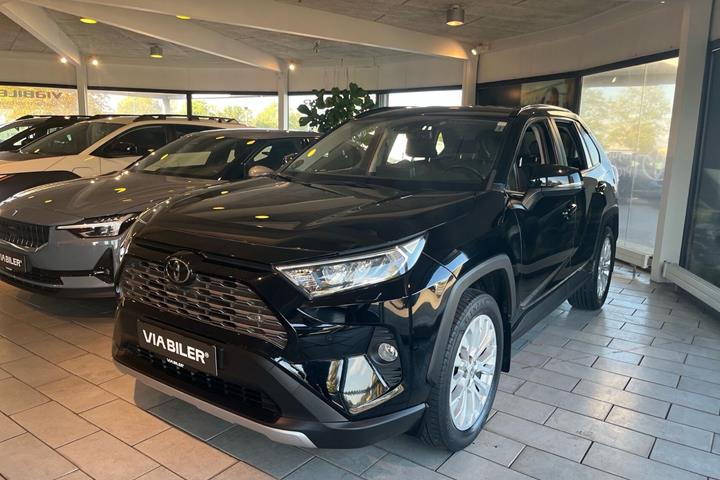 Sort Toyota RAV4 fra 2019