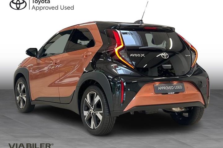 Sort Toyota Aygo X fra 2026