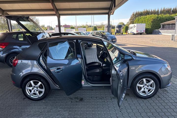 Grå Seat Ibiza fra 2015