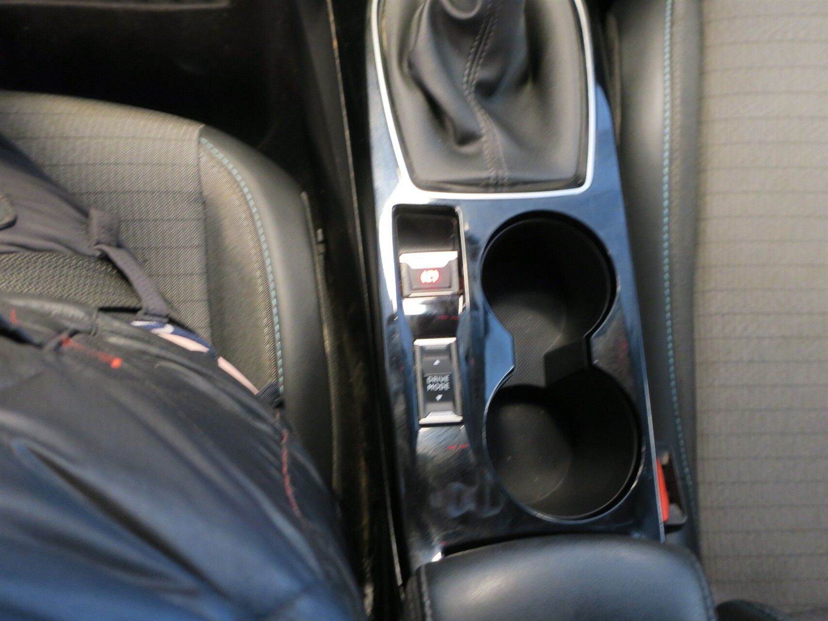 Hvid Peugeot 208 fra 2020