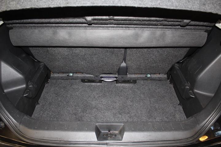 Sort Nissan Note fra 2011