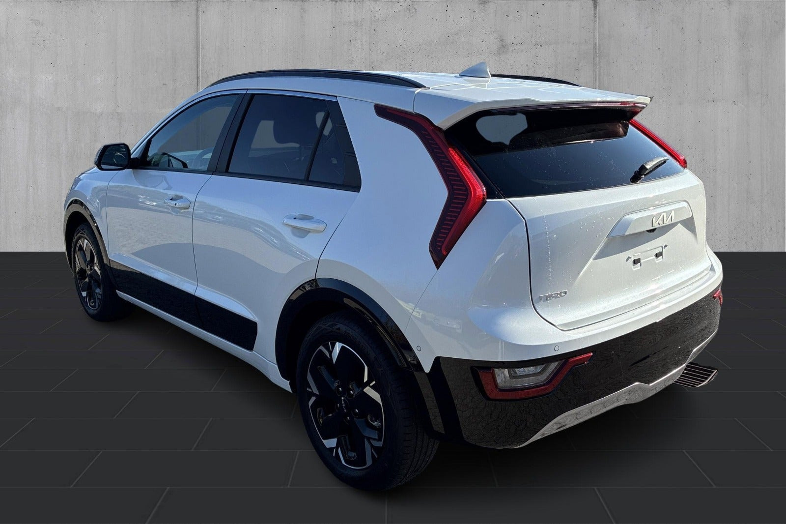 Hvid Kia Niro fra 2025