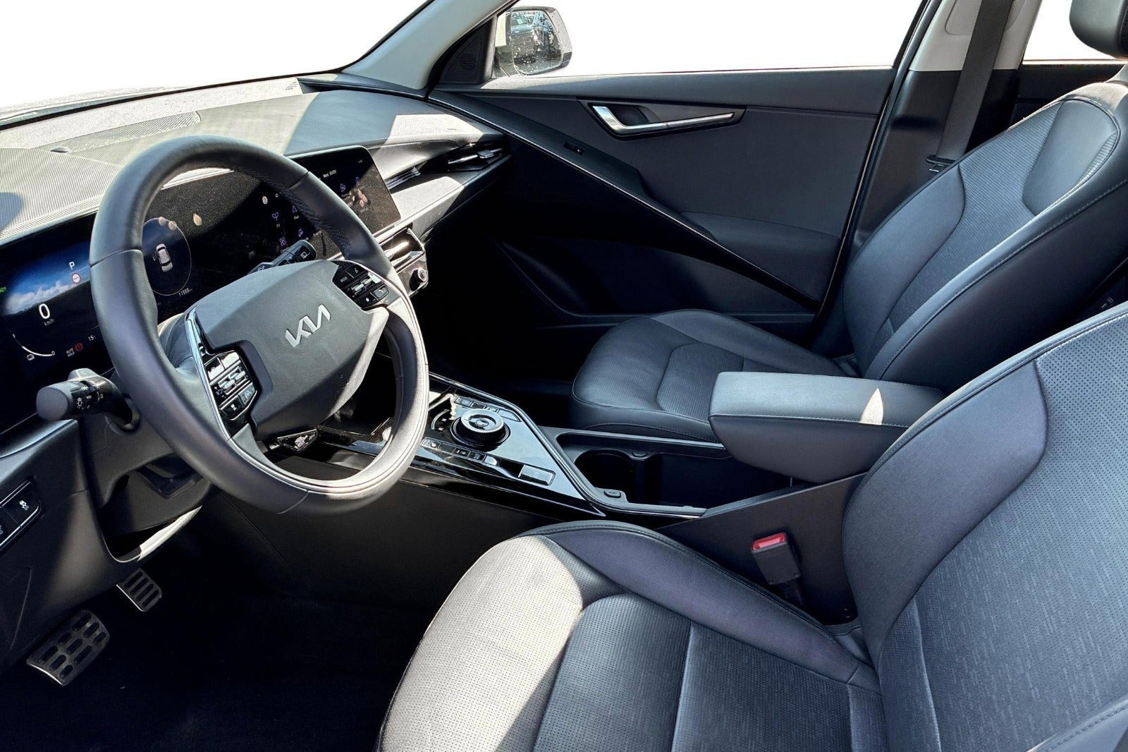 Hvid Kia Niro fra 2025