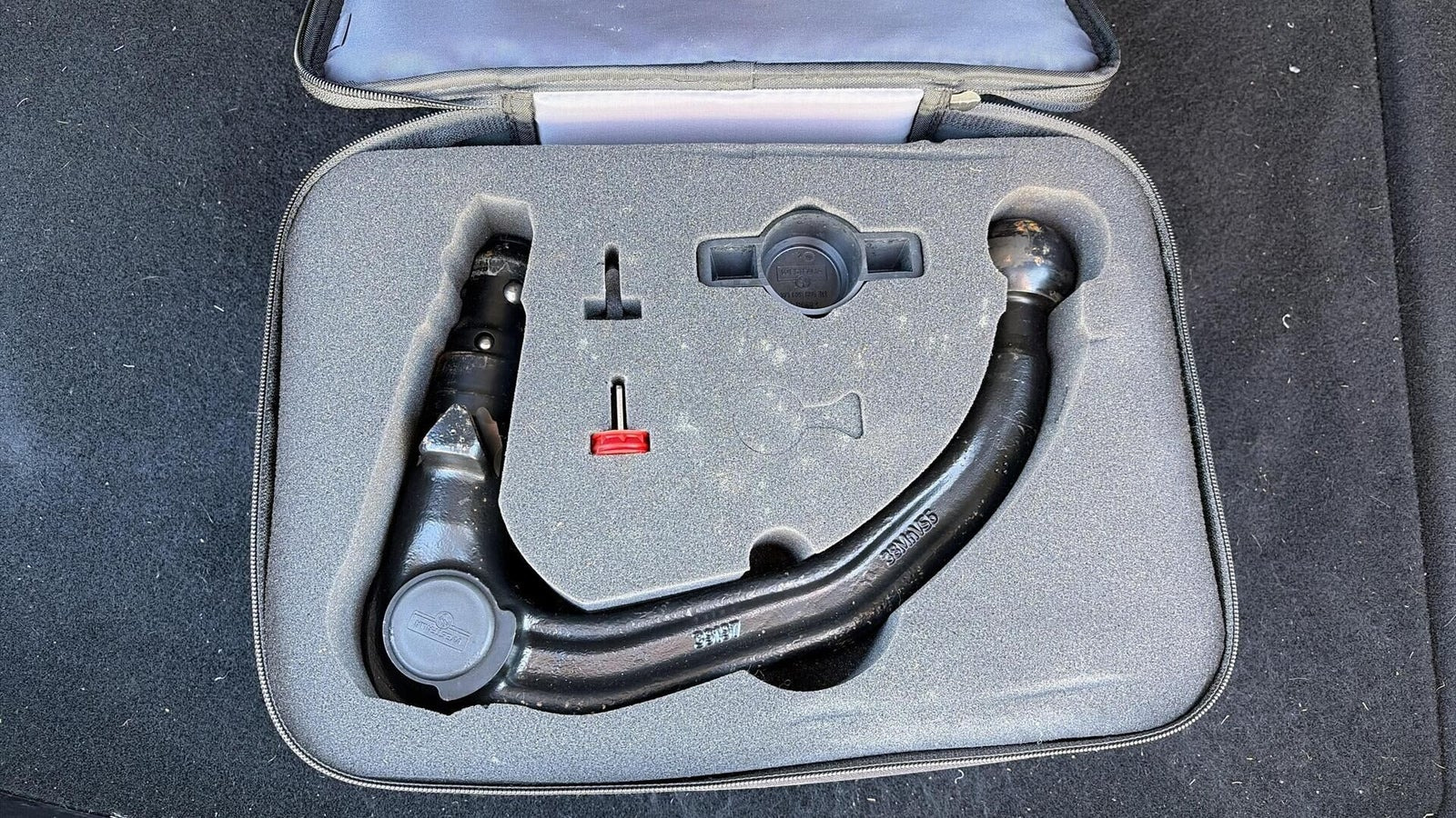 Hvid Tesla Model 3 fra 2021