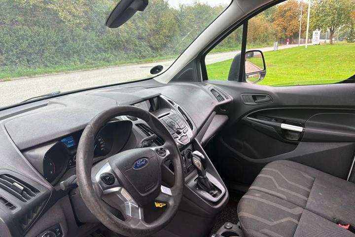 Hvid Ford Transit Connect fra 2017