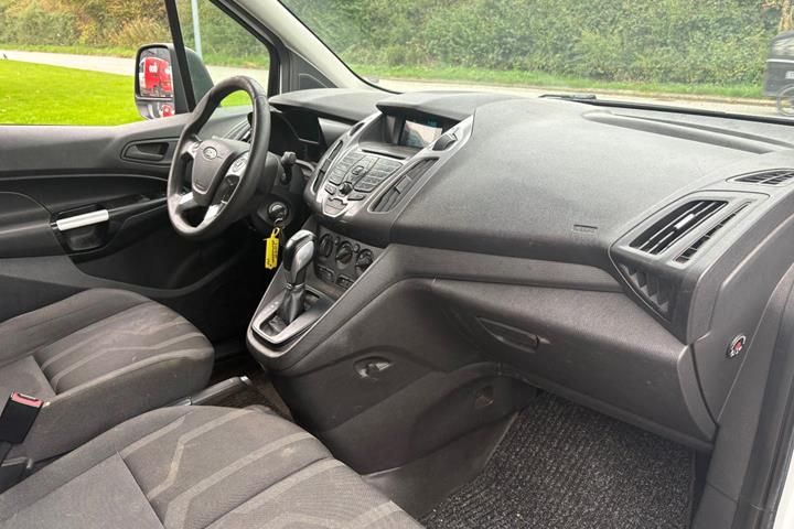 Hvid Ford Transit Connect fra 2017