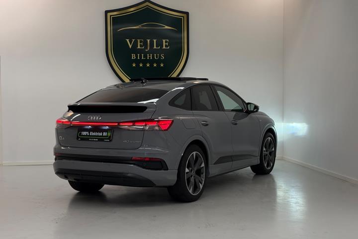 Grøn Audi Q4 e-tron fra 2022