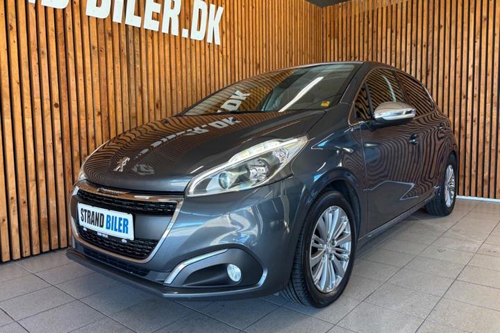 Grå Peugeot 208 fra 2017