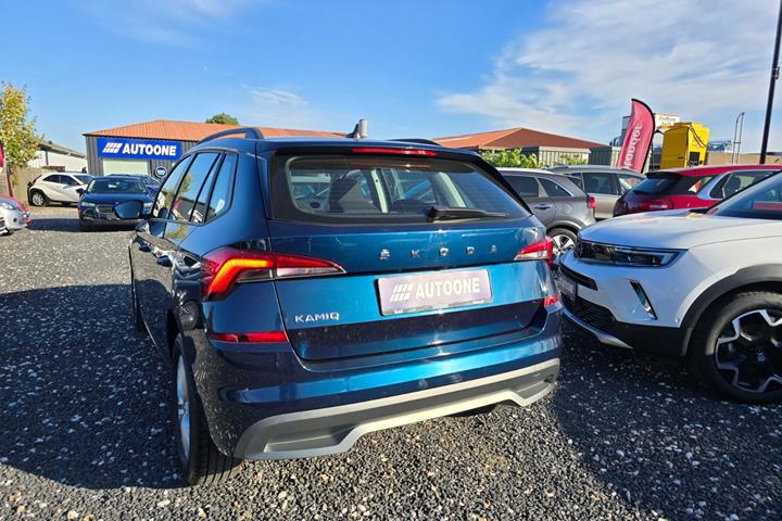 Blå Skoda Kamiq fra 2021