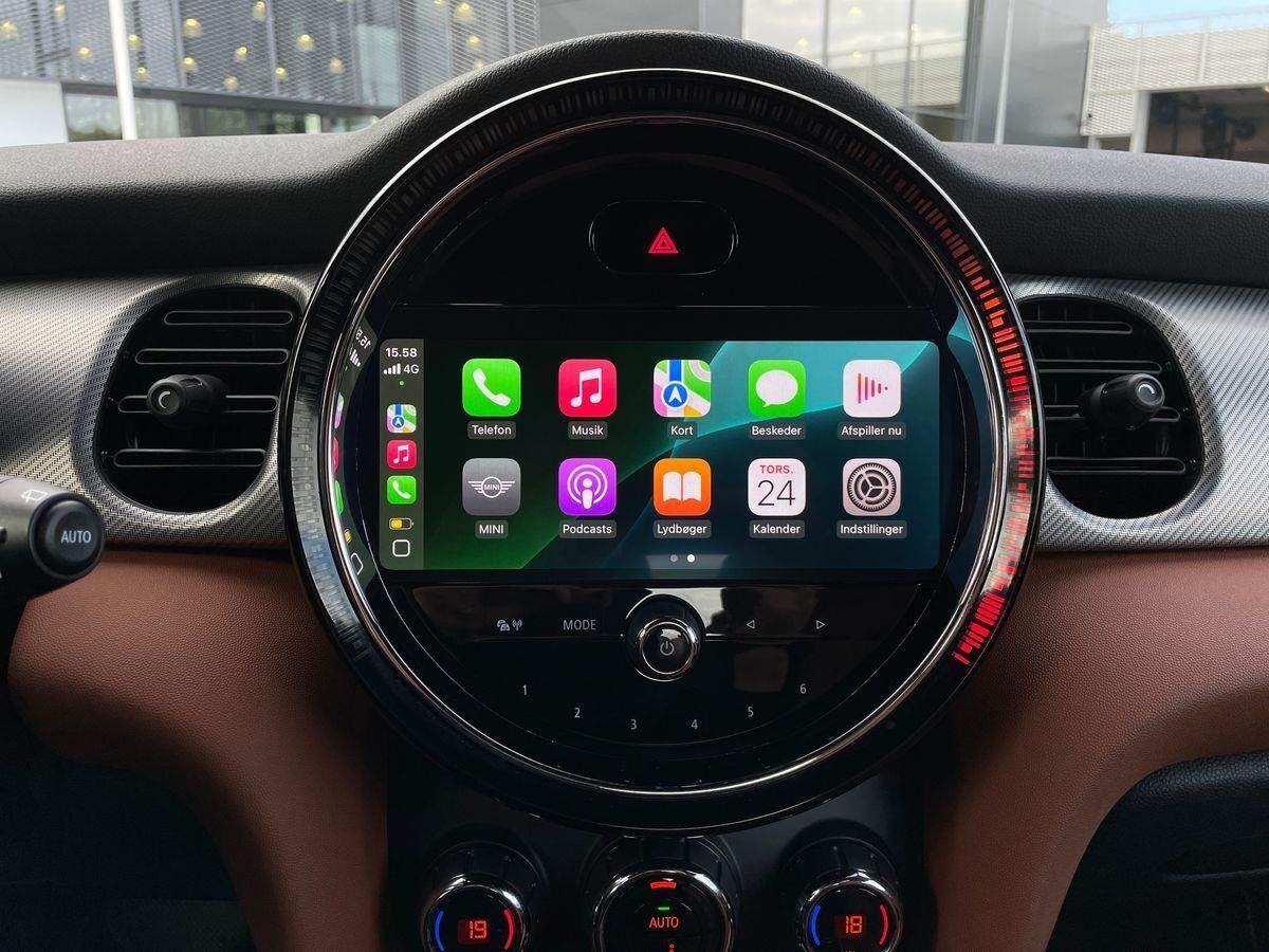 Blå Mini Cooper SE fra 2022