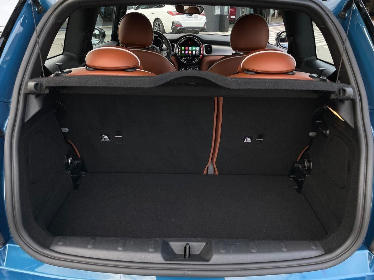 Blå Mini Cooper SE fra 2022