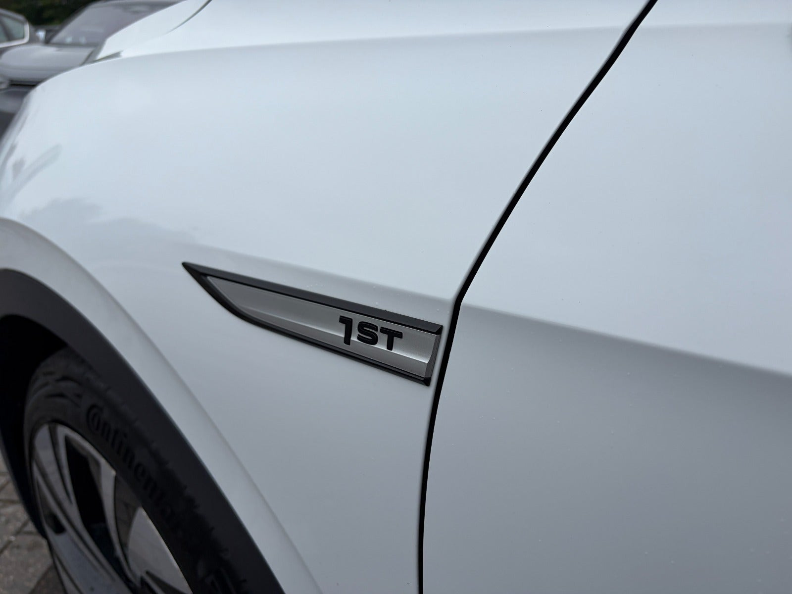 Grå VW ID.4 fra 2021