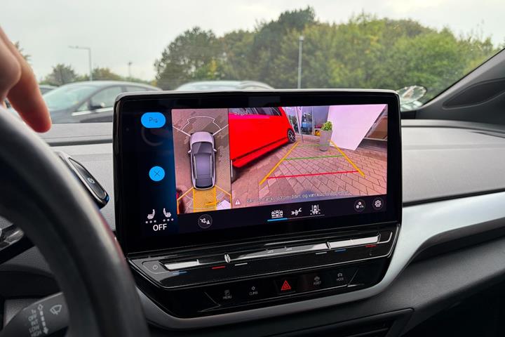 Grå VW ID.4 fra 2021