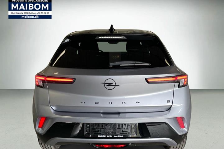Sølv Opel Mokka-e fra 2025
