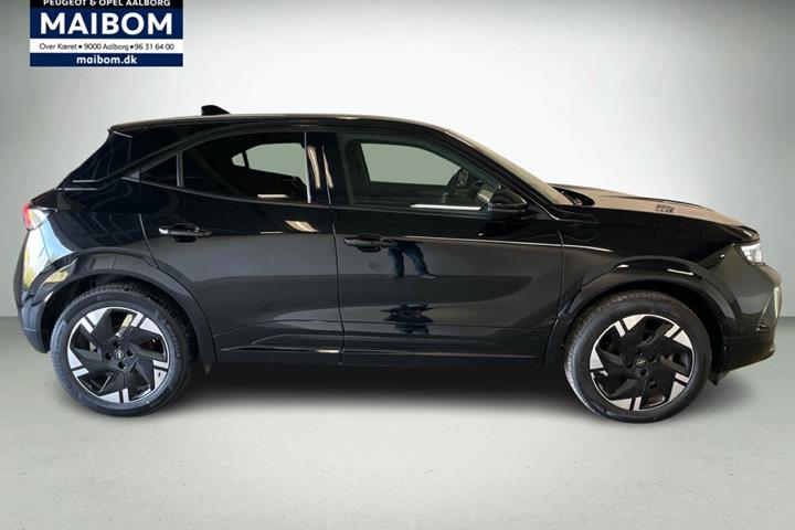 Sort Opel Mokka-e fra 2025