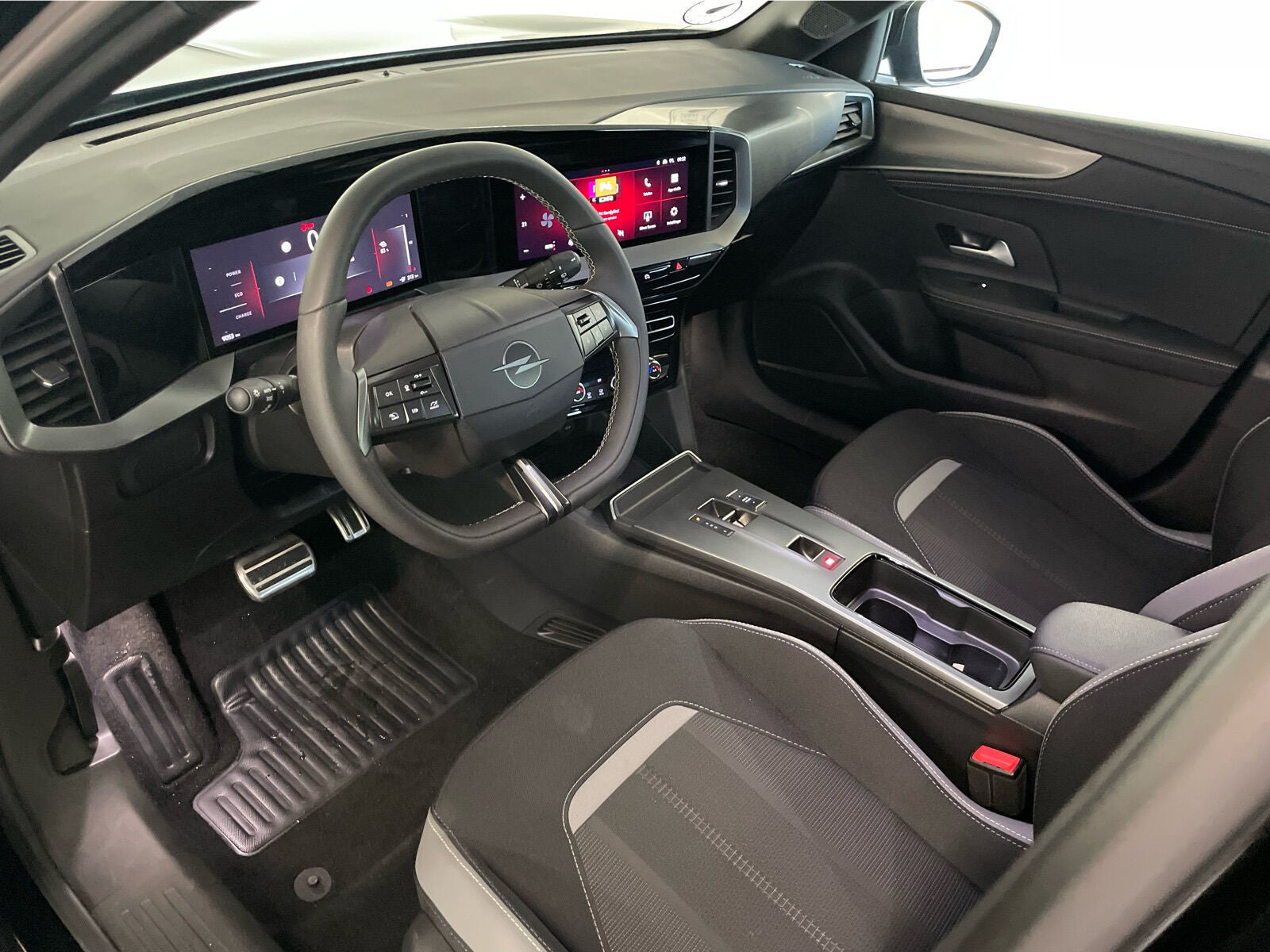 Sort Opel Mokka-e fra 2025