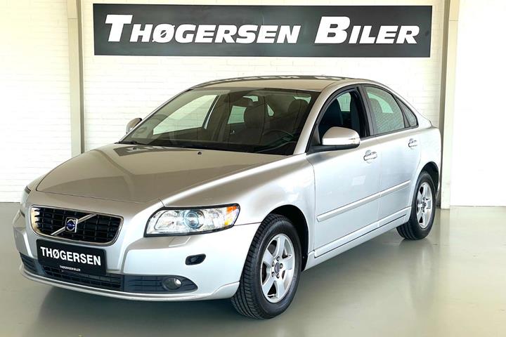 Sølv Volvo S40 fra 2010
