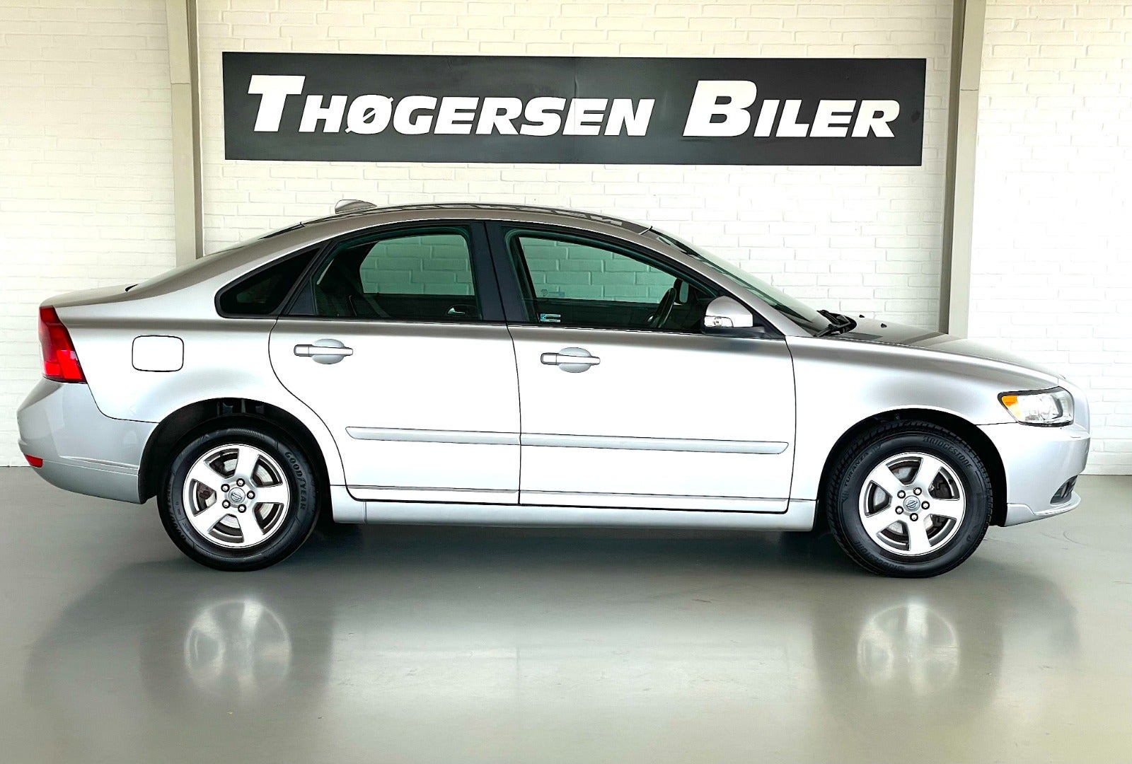 Sølv Volvo S40 fra 2010