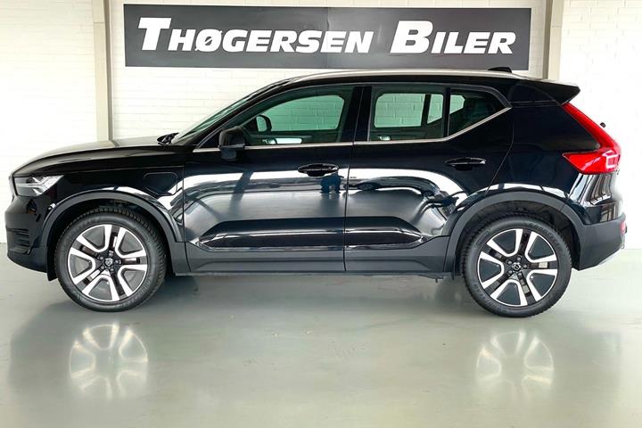 Sort Volvo XC40 fra 2022
