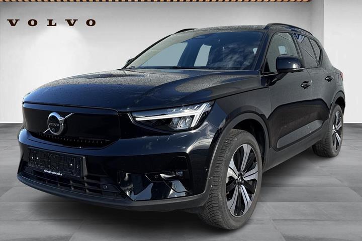 Sort Volvo XC40 fra 2022