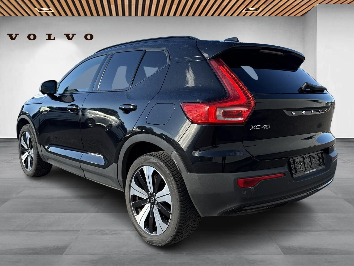 Sort Volvo XC40 fra 2022