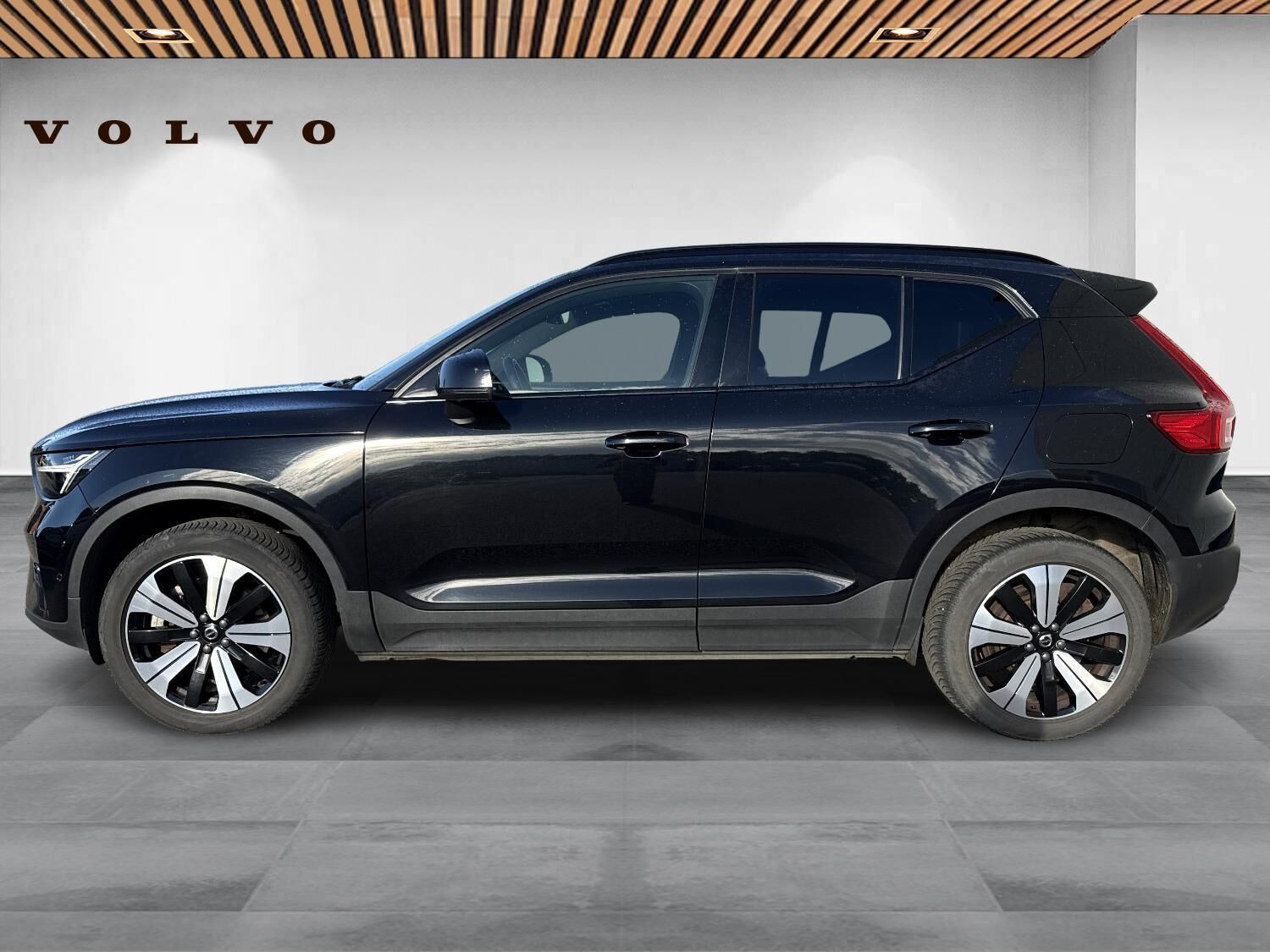 Sort Volvo XC40 fra 2022