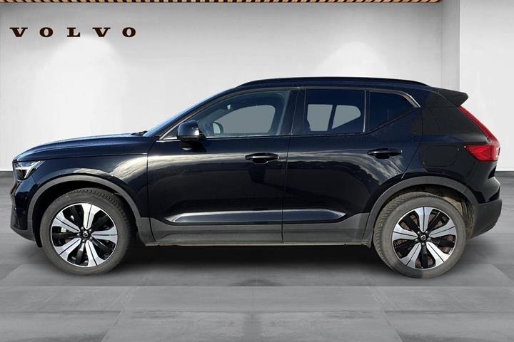 Sort Volvo XC40 fra 2022
