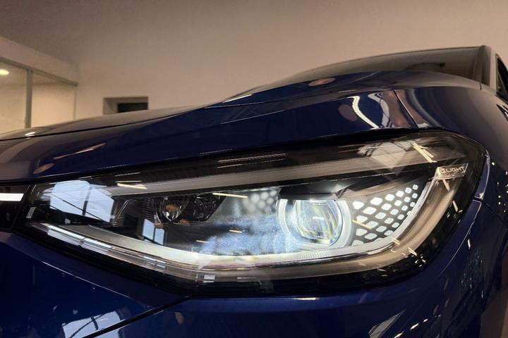Blå VW ID.5 fra 2025