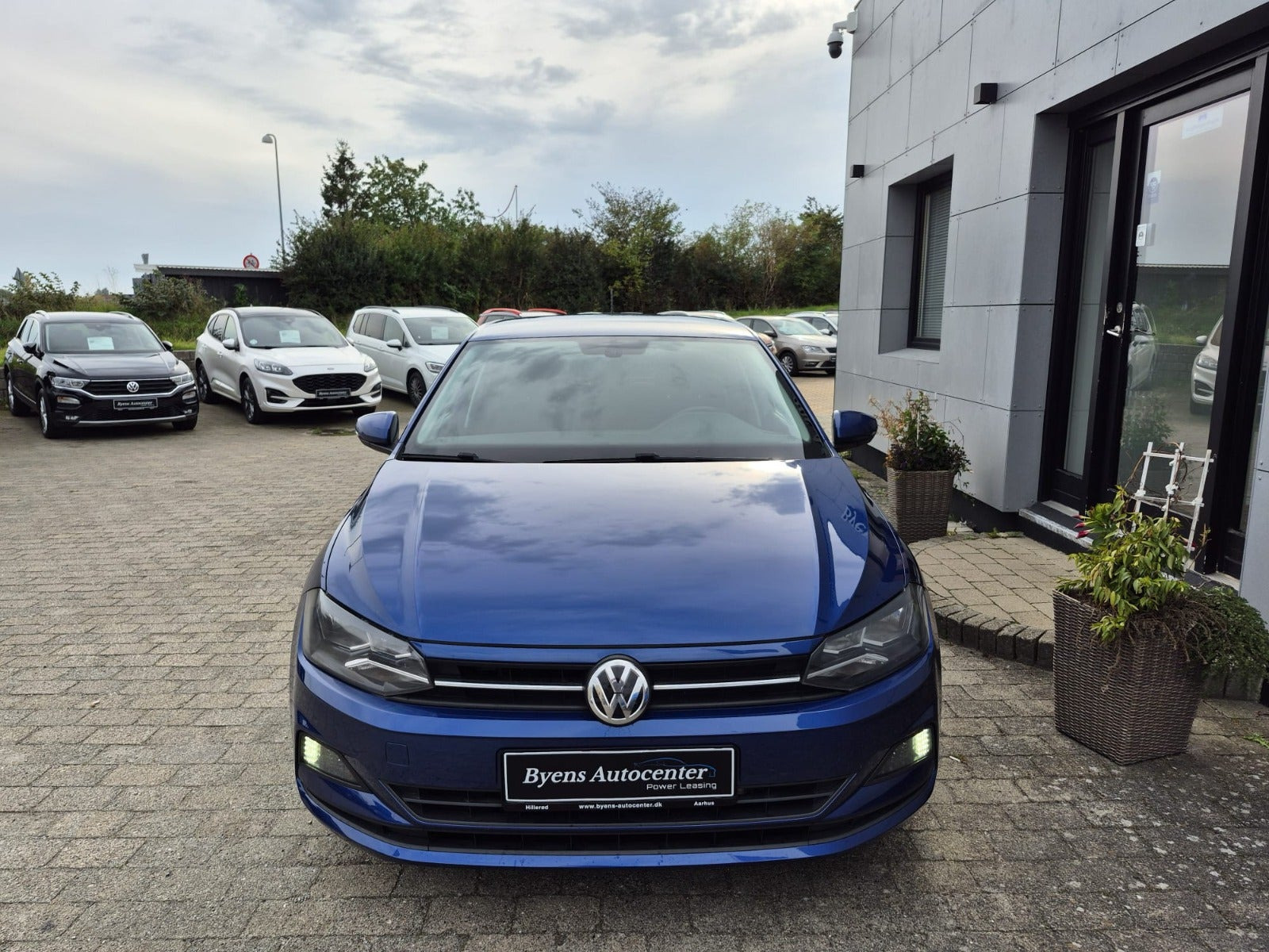 Blå VW Polo fra 2019