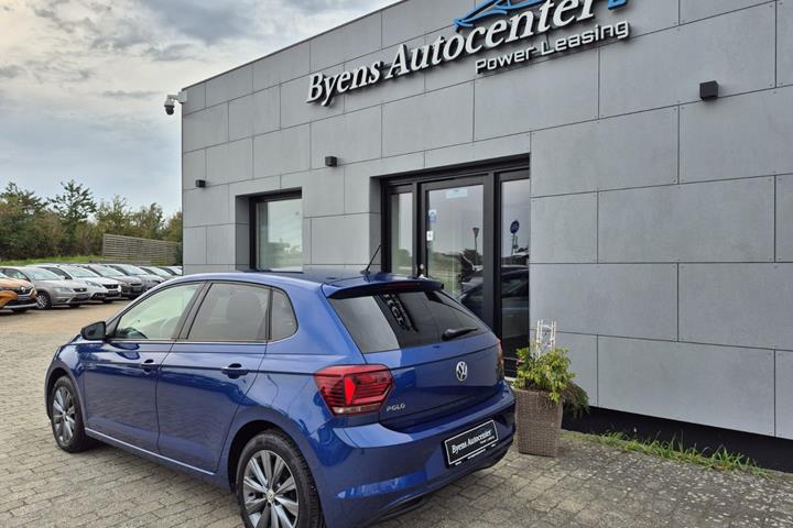 Blå VW Polo fra 2019