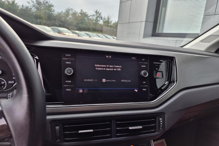 Blå VW Polo fra 2019