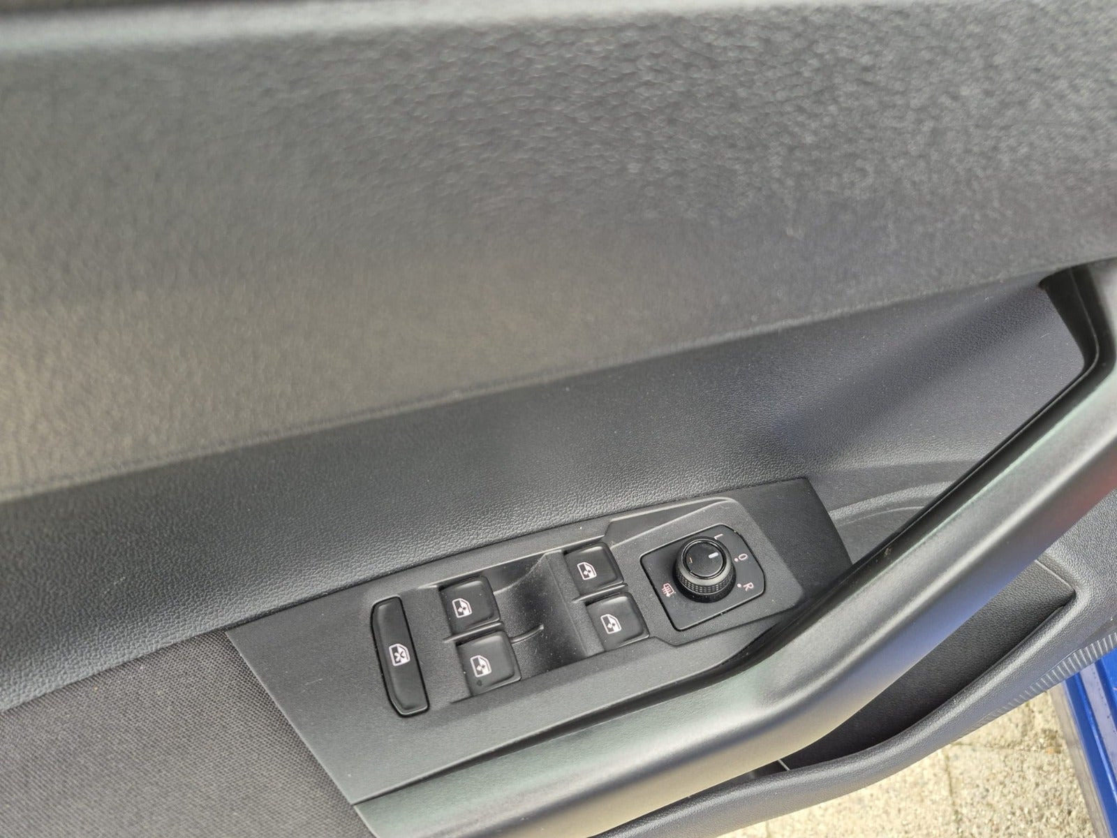 Blå VW Polo fra 2019