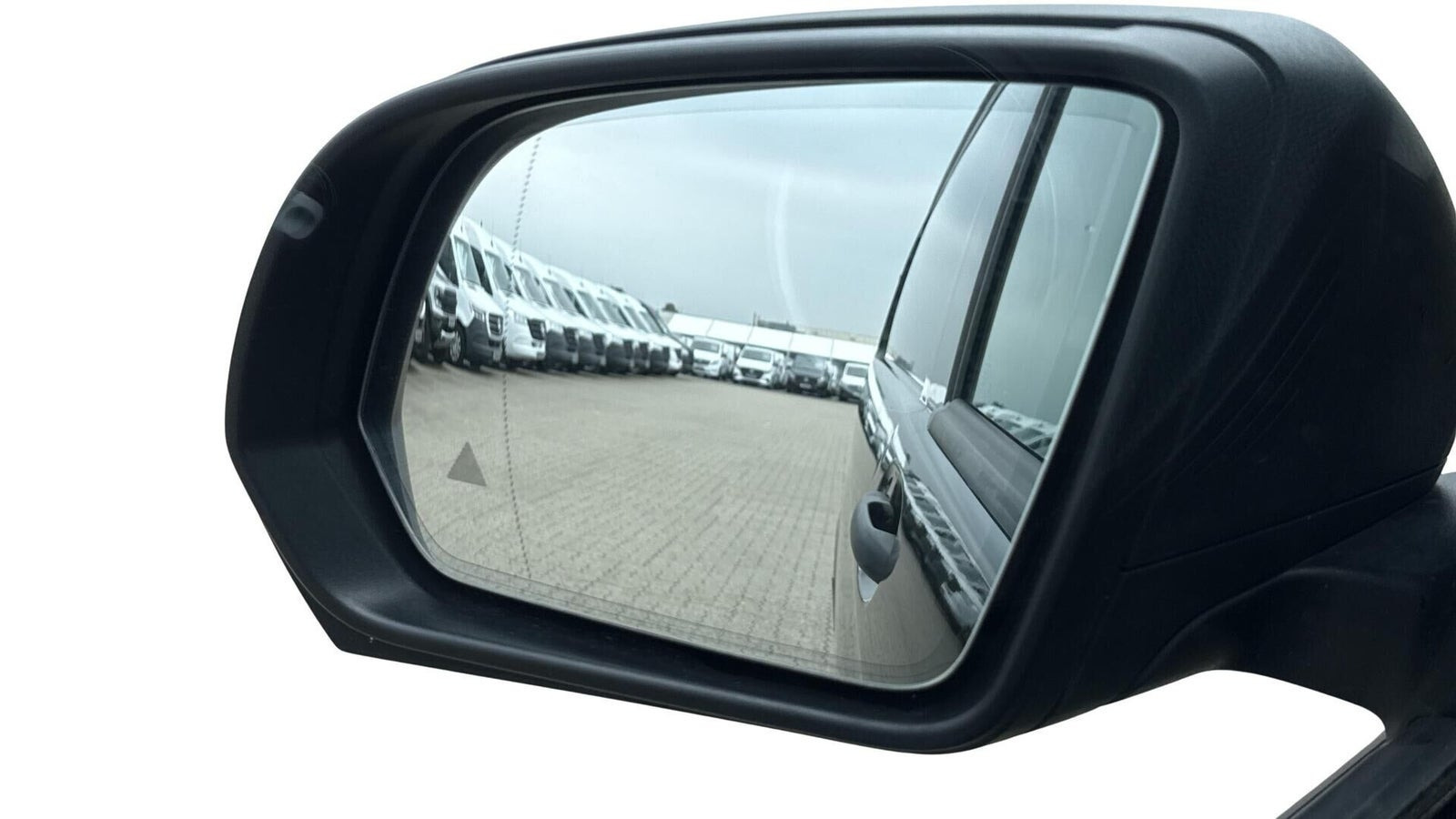 Grå Mercedes Vito 119 fra 2022