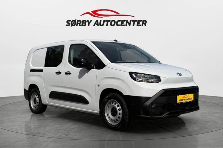Hvid Toyota ProAce City fra 2025
