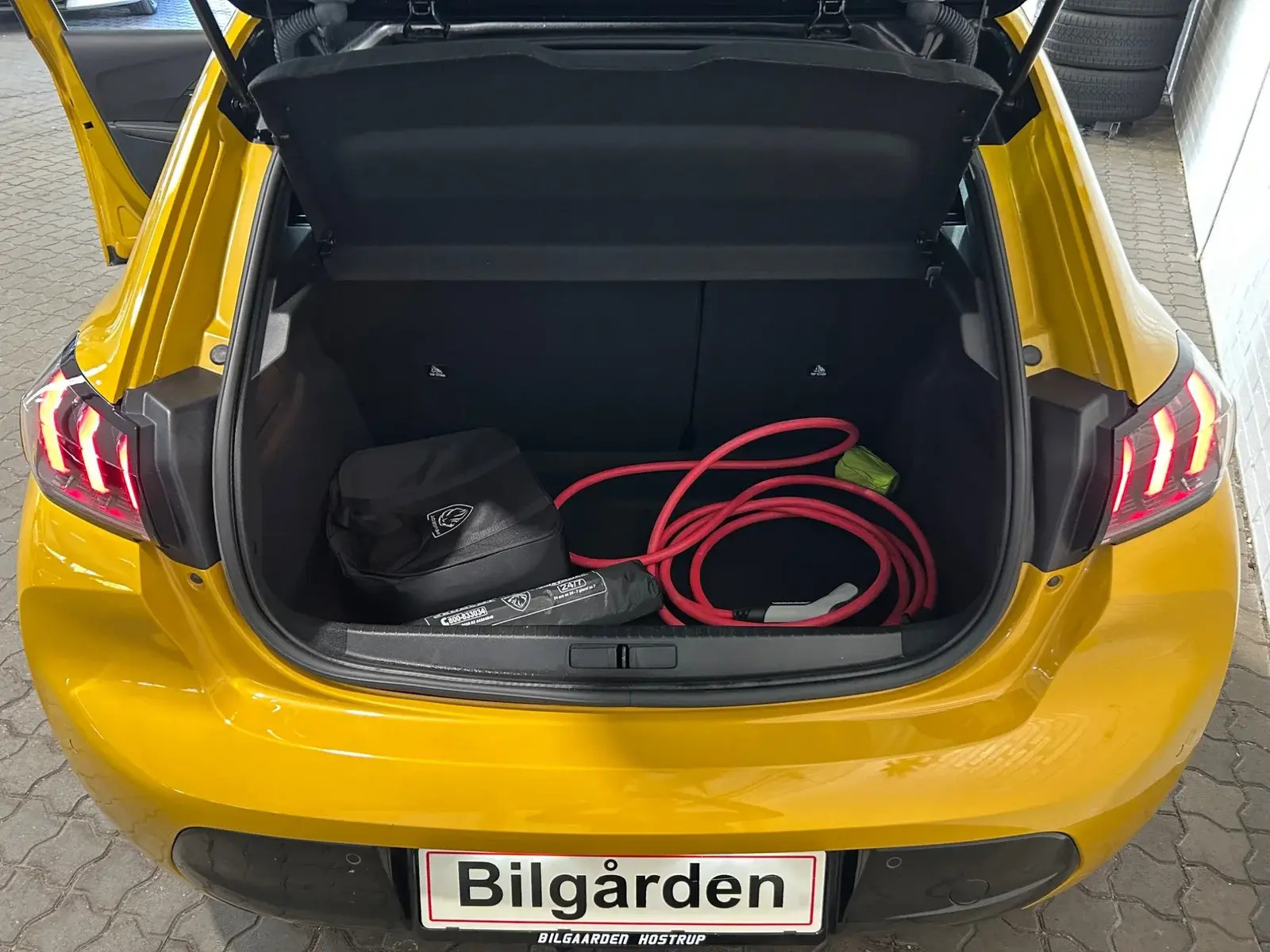 undefined Peugeot e-208 fra 2023