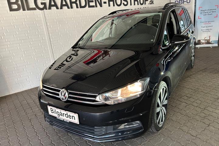 Sort VW Touran fra 2017