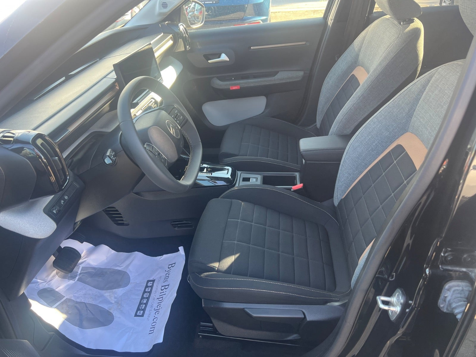 Sort Citroën e-C3 Aircross fra 2025