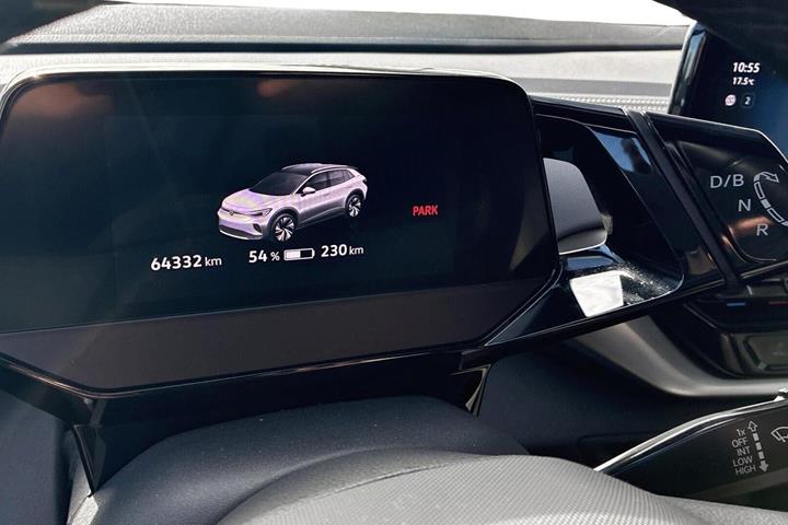 Blå VW ID.4 fra 2023