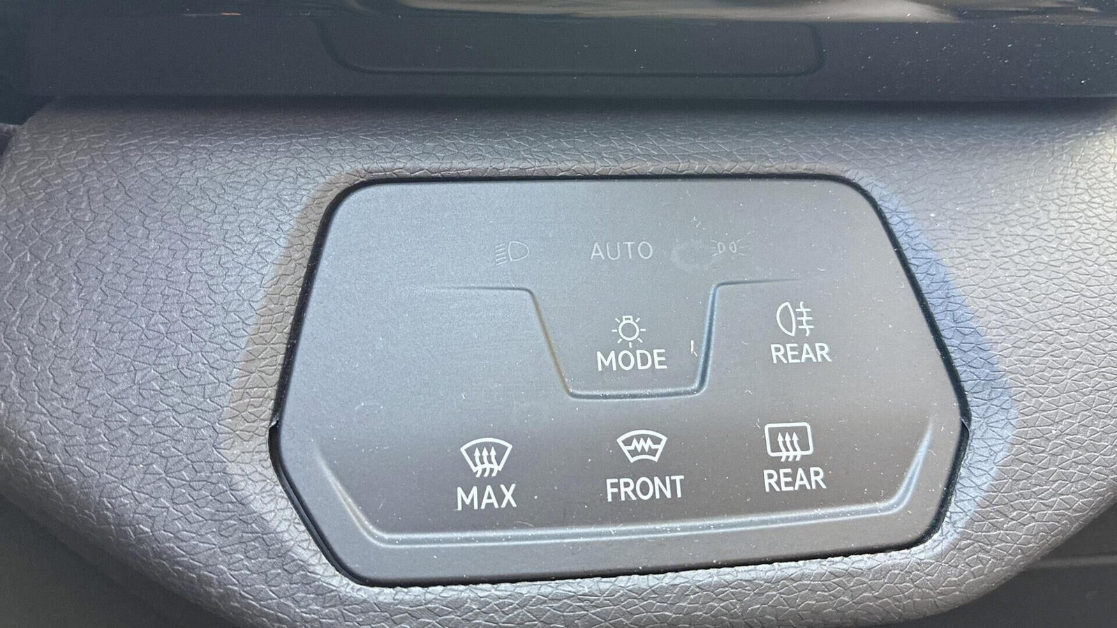 Blå VW ID.4 fra 2023