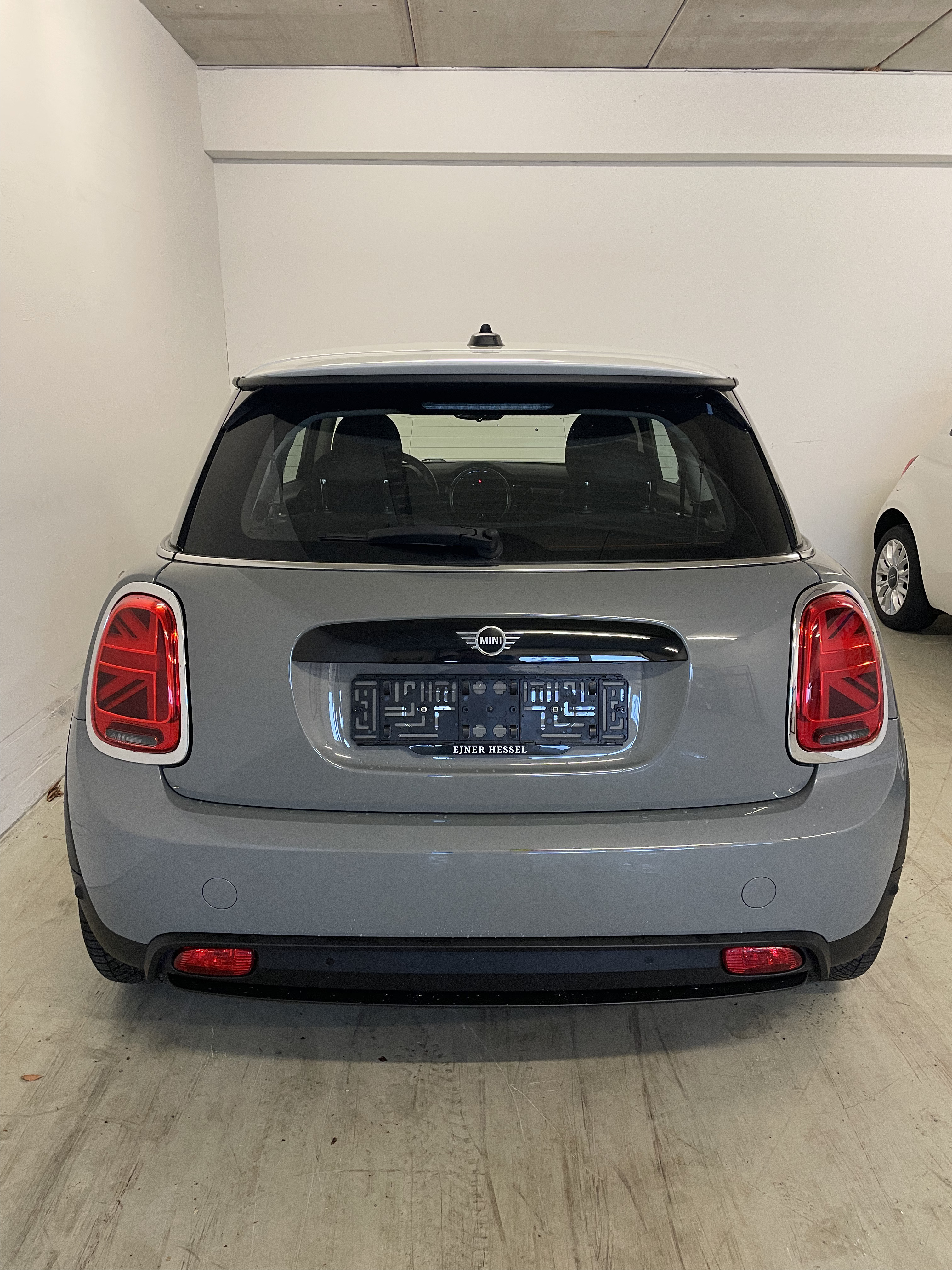Grå Mini Cooper SE fra 2021