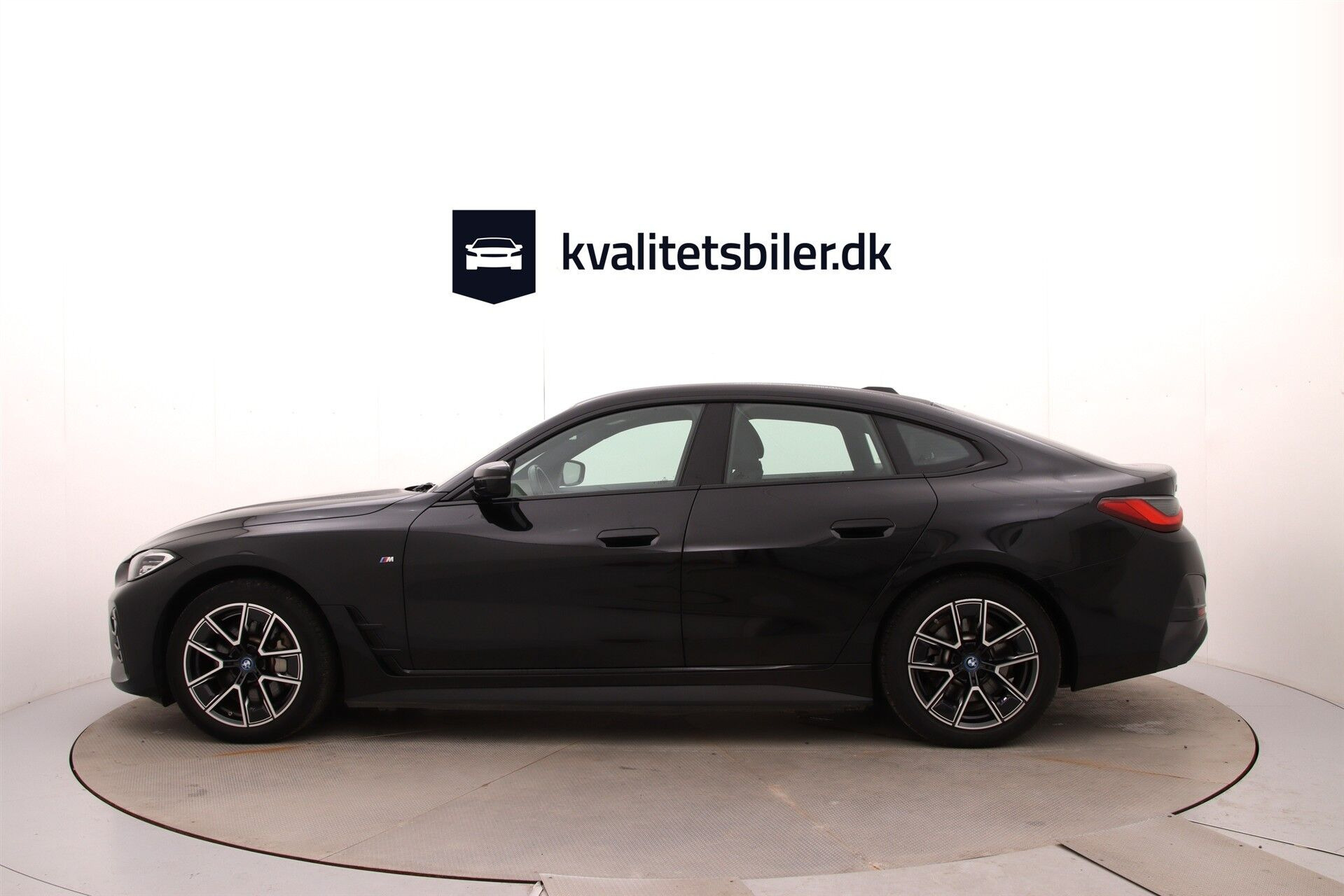 Sort BMW i4 fra 2023