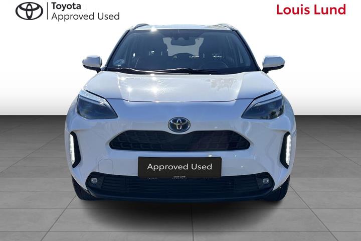 Hvid Toyota Yaris Cross fra 2022