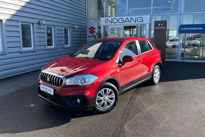 Rød Suzuki S-Cross fra 2018