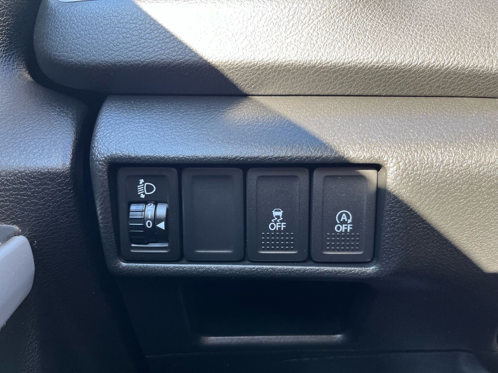 Rød Suzuki S-Cross fra 2018