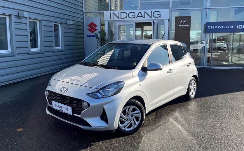 Hyundai i10 1,0 Essential AMT 67HK 5d Aut.