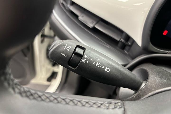 Hvid Fiat 500e fra 2023