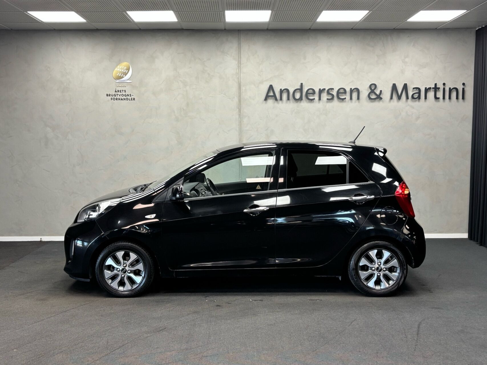Sort Kia Picanto fra 2016
