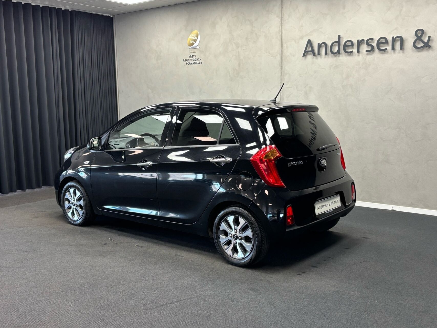 Sort Kia Picanto fra 2016