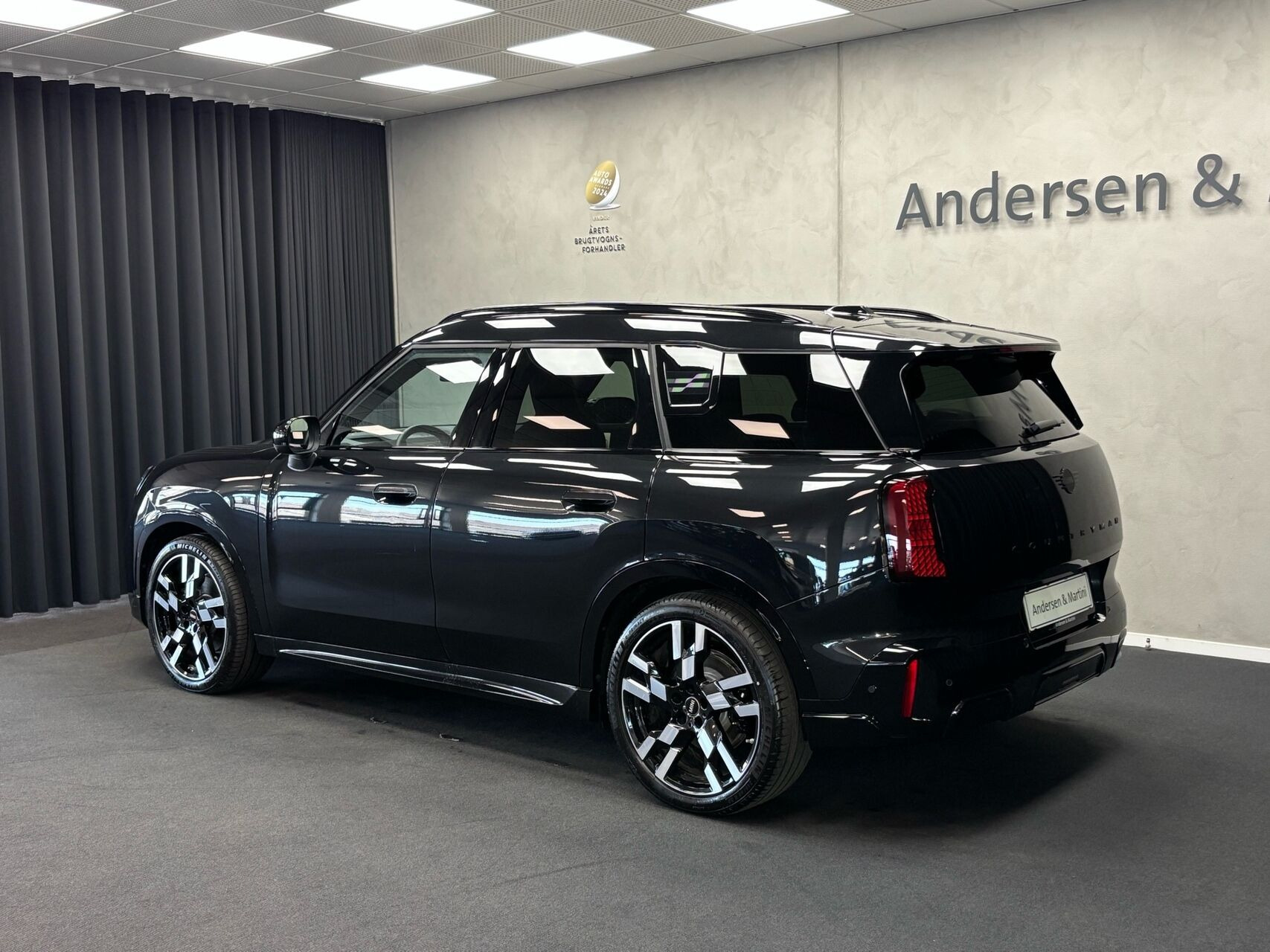 Sort Mini Countryman fra 2025